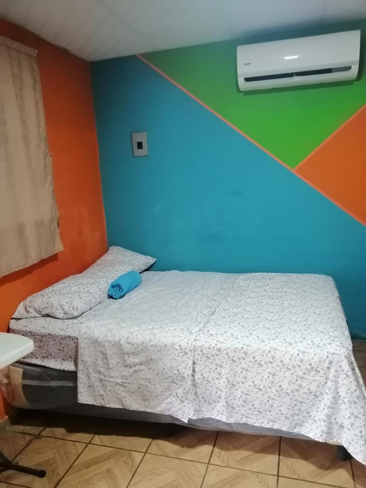 Hostal Nina Oly Tamanique Rom bilde