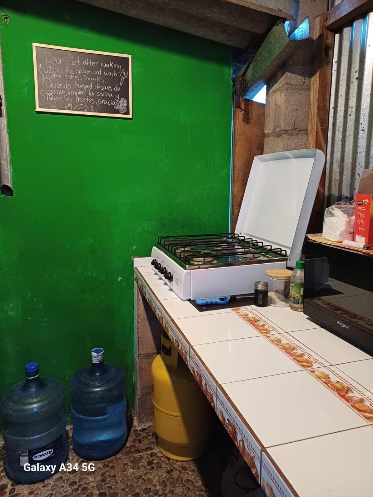 Hostal Nina Oly Tamanique Eksteriør bilde