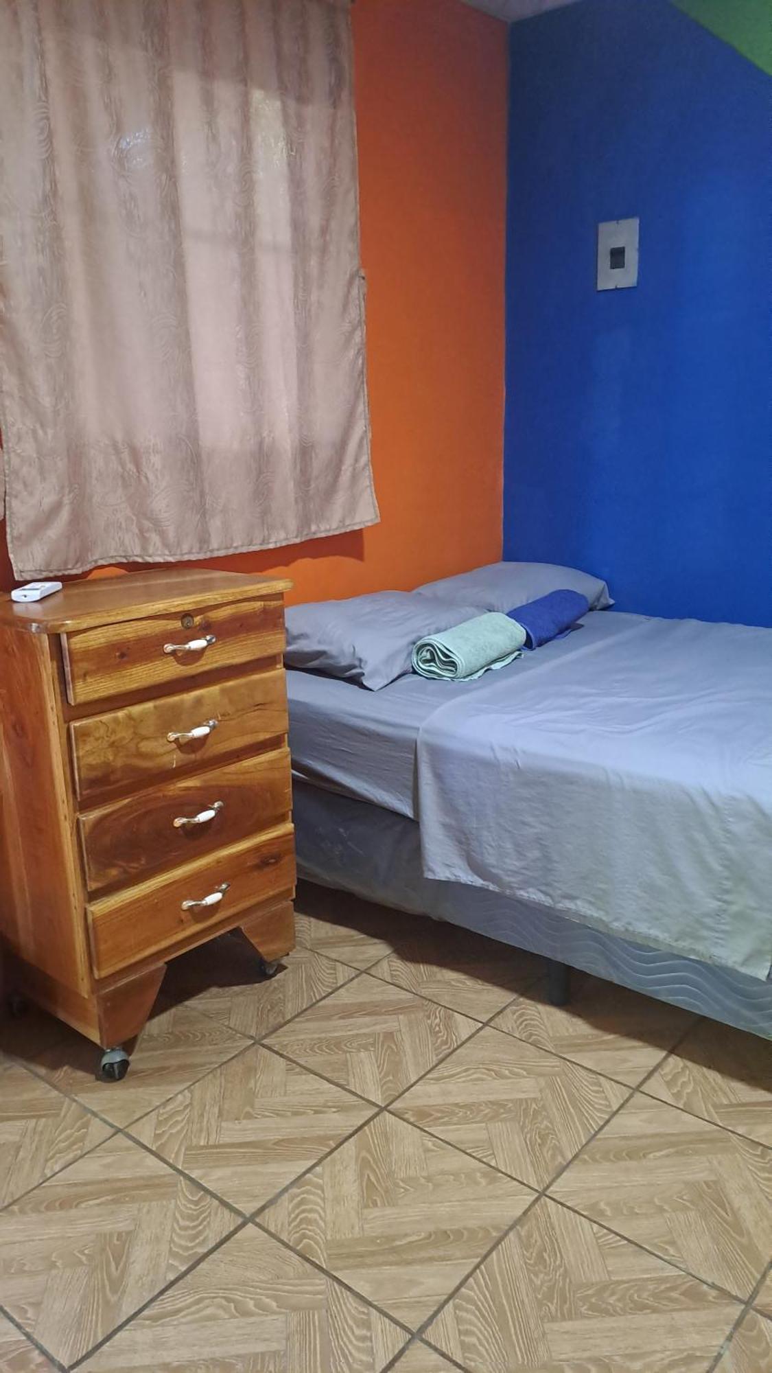 Hostal Nina Oly Tamanique Rom bilde