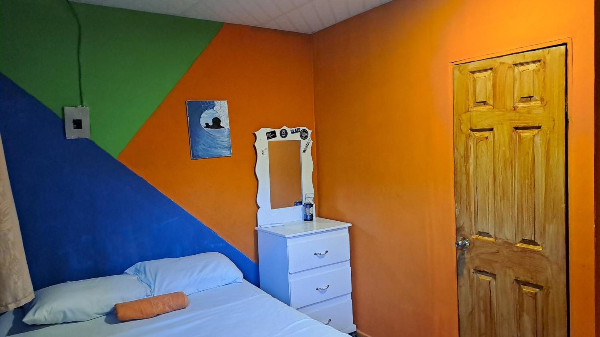 Hostal Nina Oly Tamanique Rom bilde